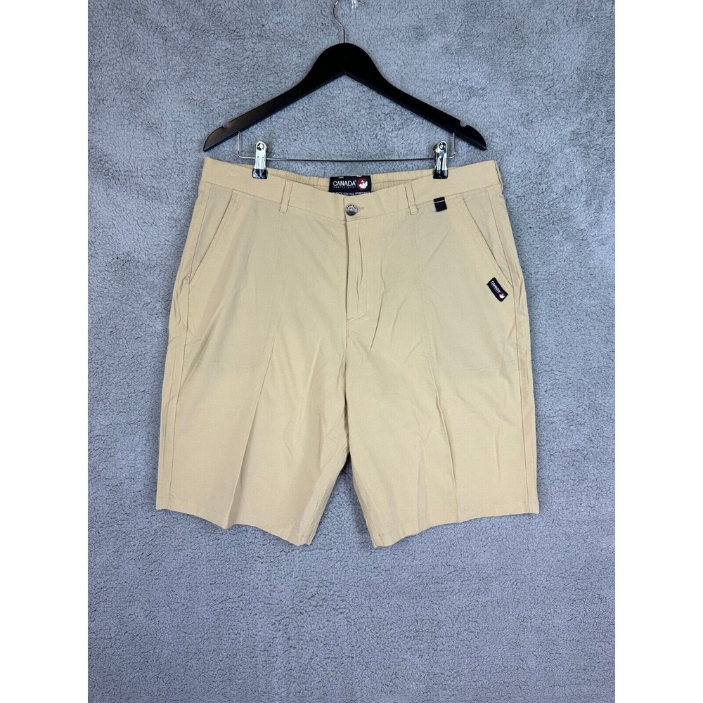 Canada Weather Gear Lightweight Shorts Mens XL Khaki Stretch Quick Dry Rayon